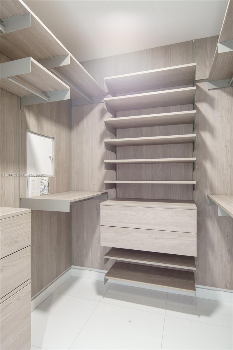 PARAMOUNT MIAMI WORLDCENT - Residential