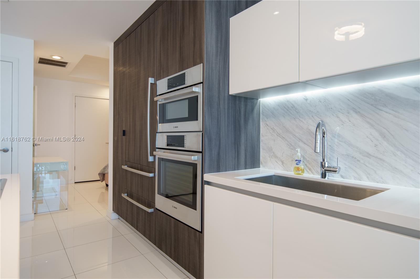 PARAMOUNT MIAMI WORLDCENT - Residential