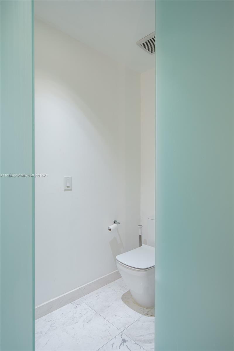 PARAMOUNT MIAMI WORLDCENT - Residential