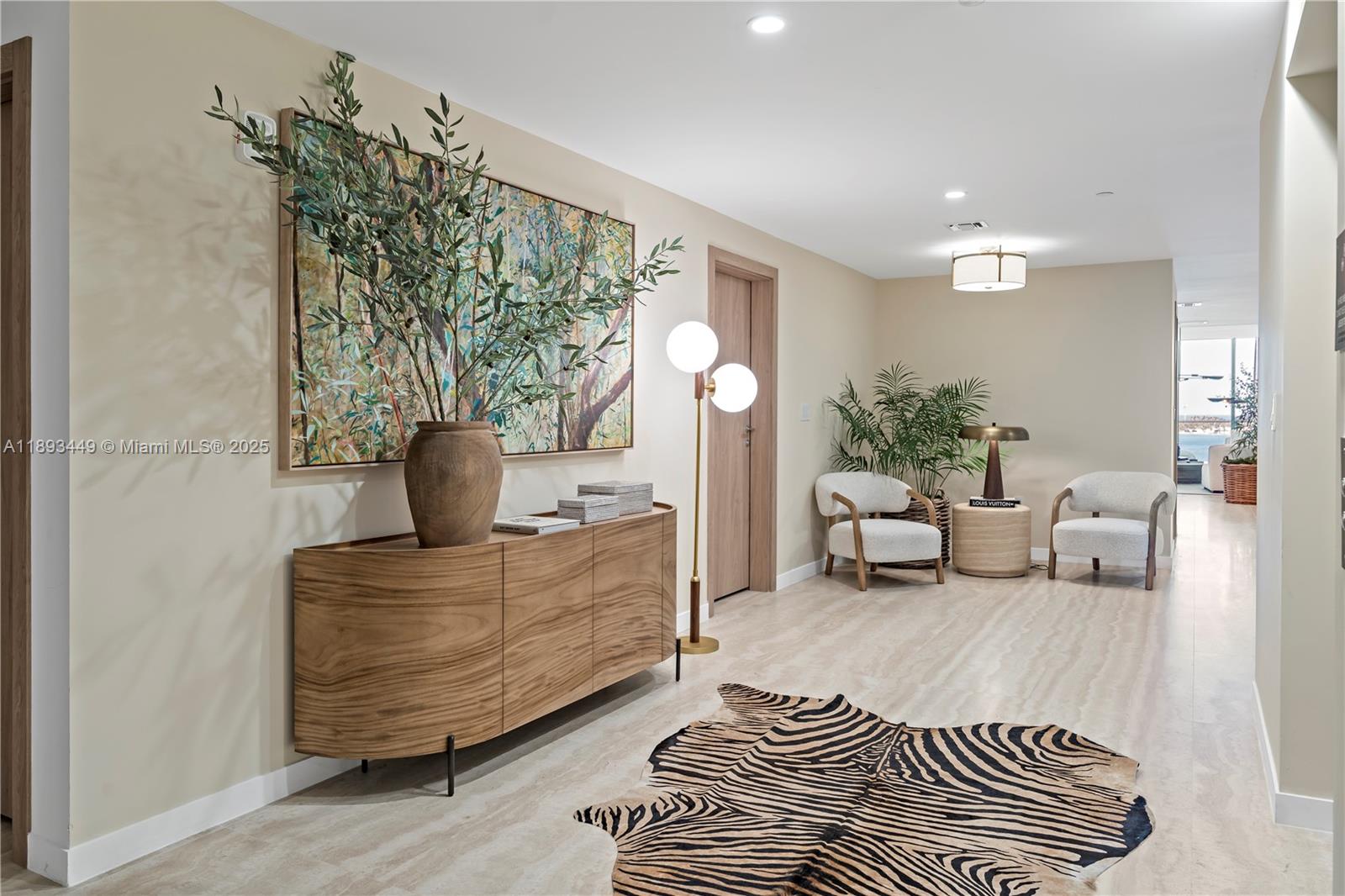 ONDA CONDO - Residential Lease