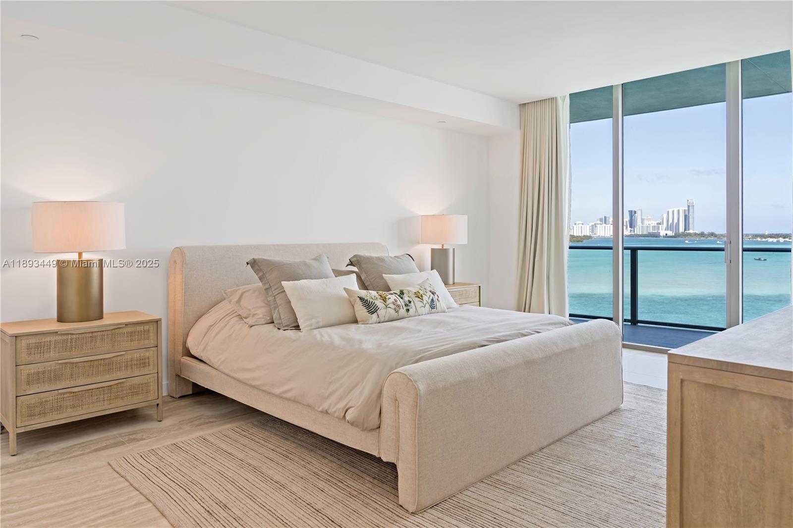 ONDA CONDO - Residential Lease