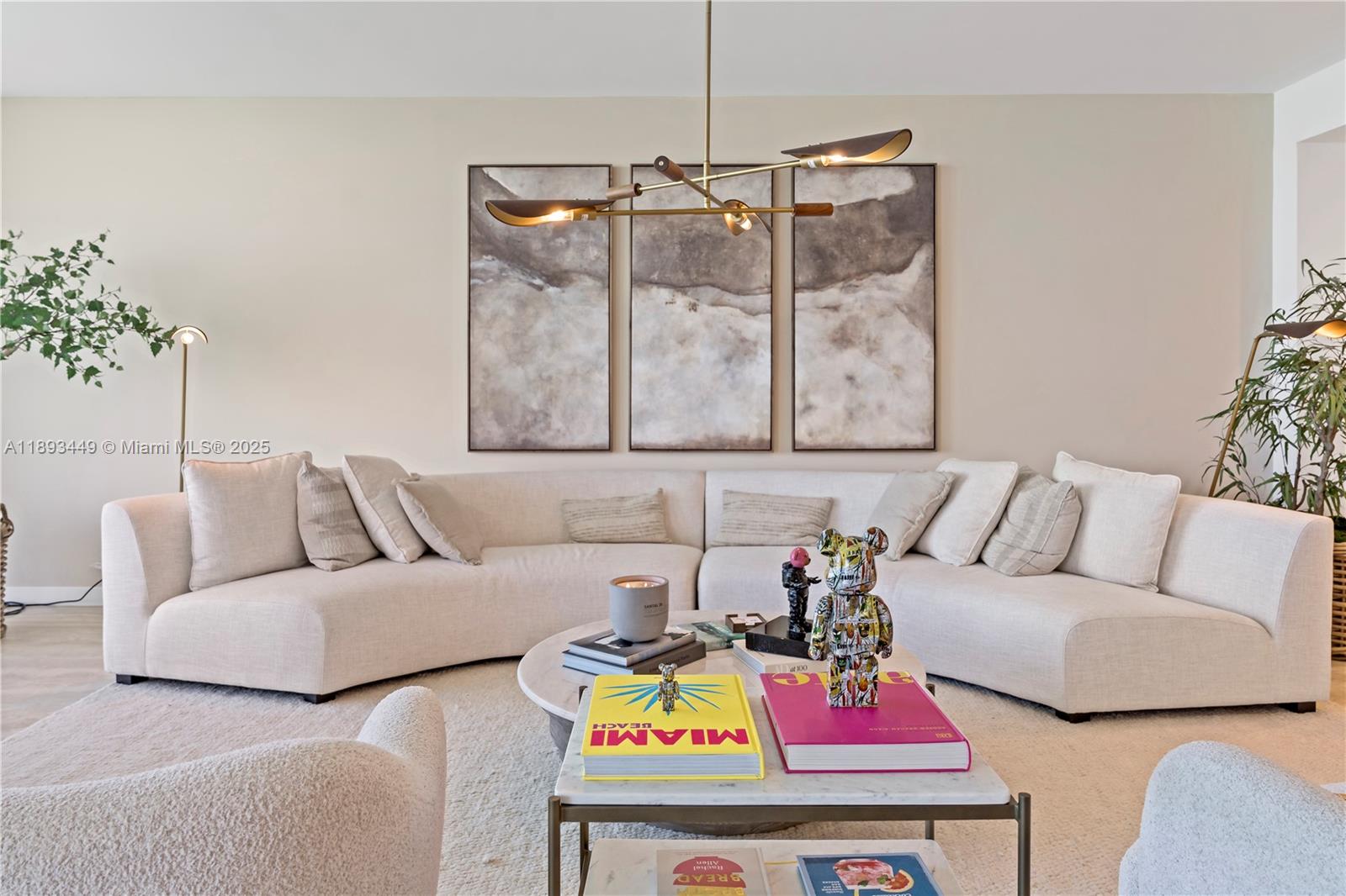 ONDA CONDO - Residential Lease