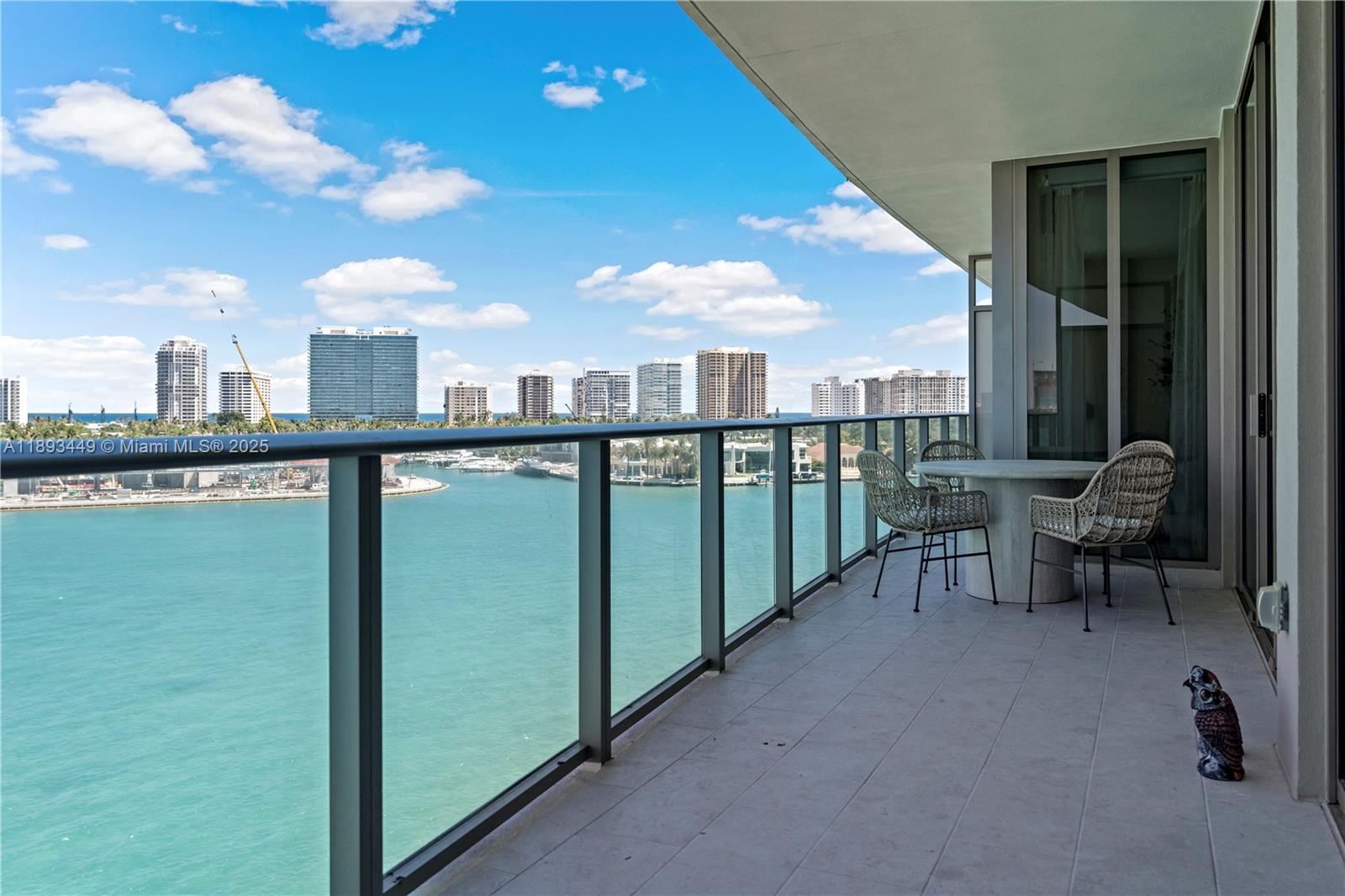 ONDA CONDO - Residential Lease