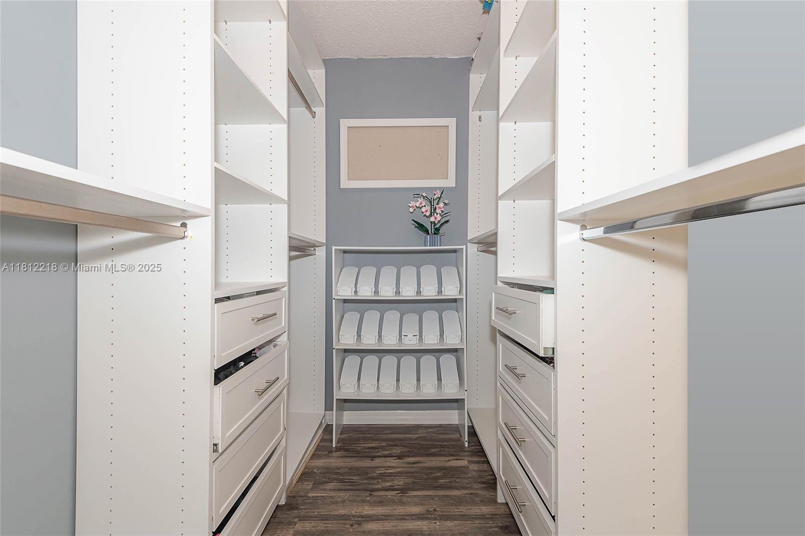 MEADOWBROOK CONDO APTS BL - Residential Lease