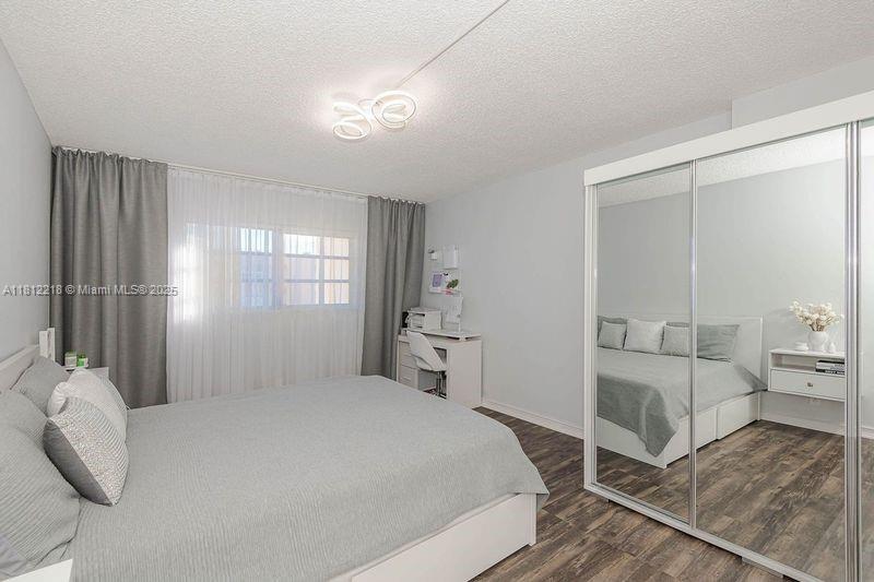MEADOWBROOK CONDO APTS BL - Residential Lease