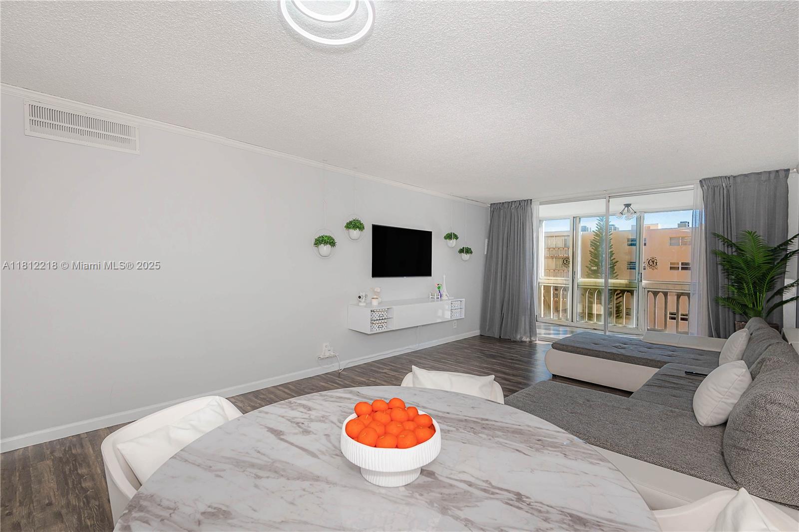 MEADOWBROOK CONDO APTS BL - Residential Lease