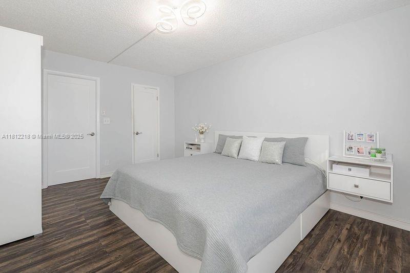 MEADOWBROOK CONDO APTS BL - Residential Lease