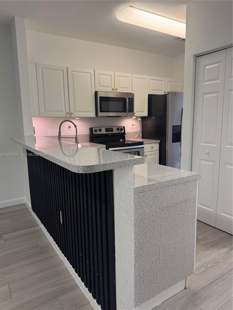 VILLAS AT CARMEL CONDO NO - Residential Lease