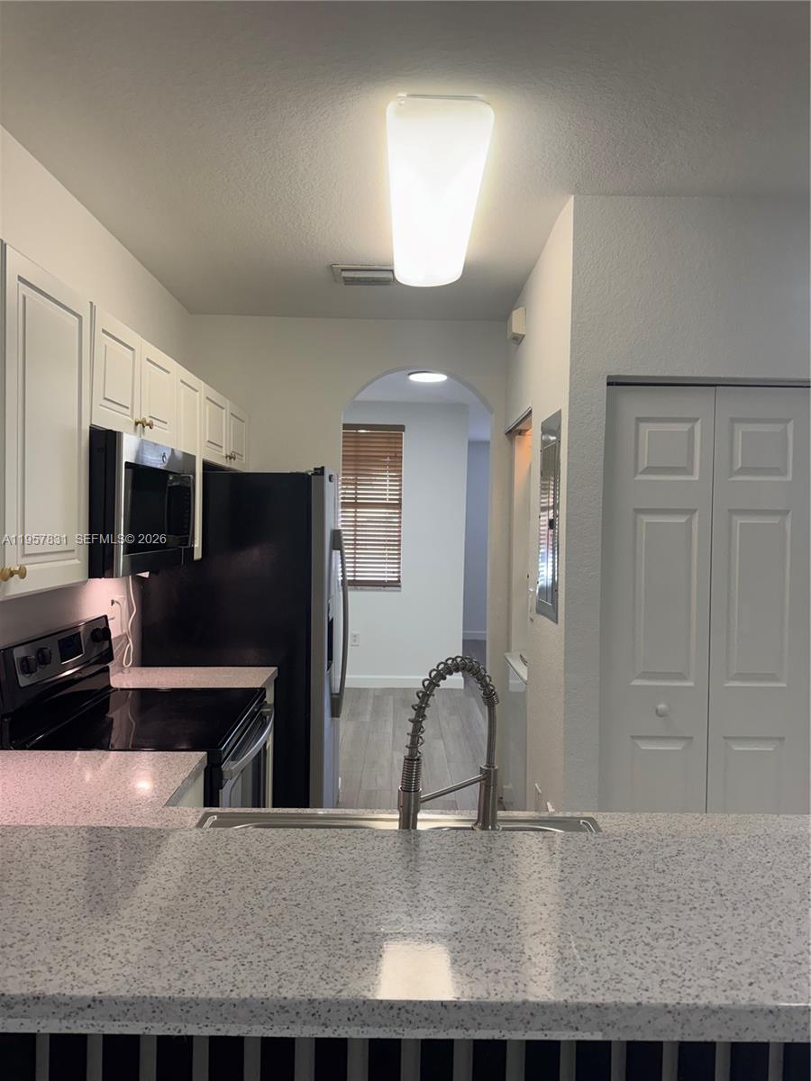 VILLAS AT CARMEL CONDO NO - Residential Lease