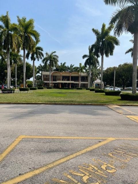 KEYSTONE COURTS CONDO - Residential Lease