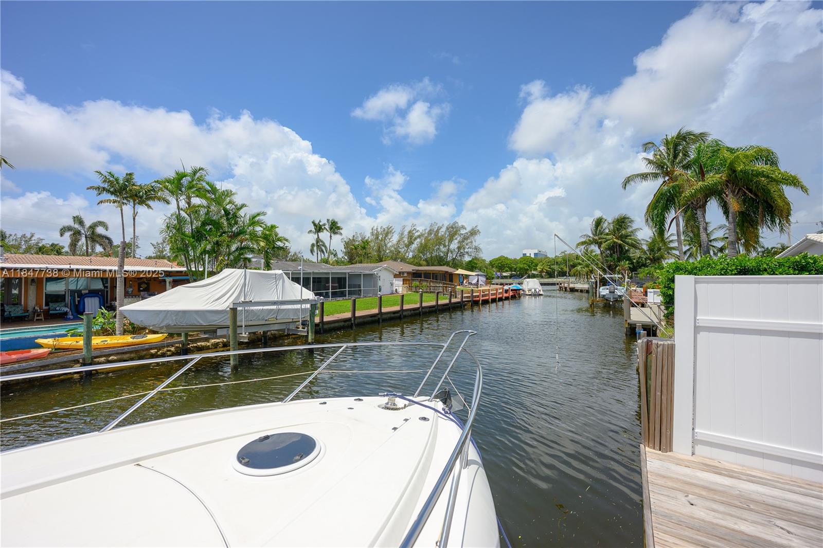 FLORIAN ISLES 2ND SEC - Residential Lease