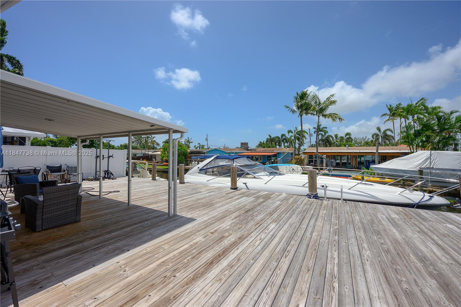 FLORIAN ISLES 2ND SEC - Residential Lease