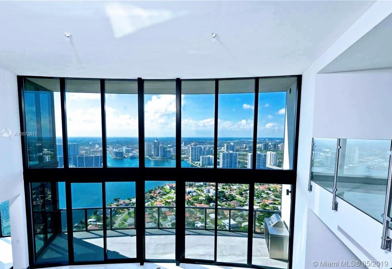 18555 COLLINS AVENUE COND - Residential