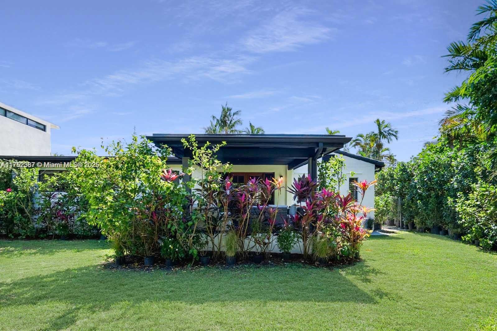 HIBISCUS ISLAND - Residential