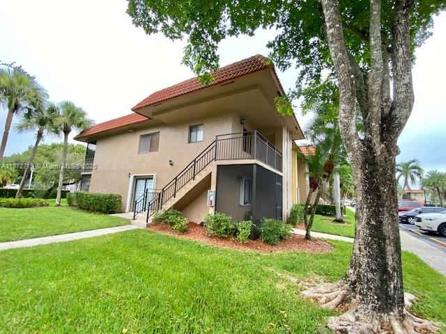 RACQUET CLUB APARTMENTS A - Residential