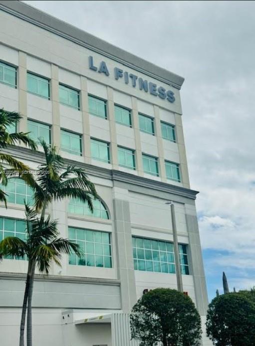 FOSTER & SANCHEZ TR REMAIN - Residential Lease