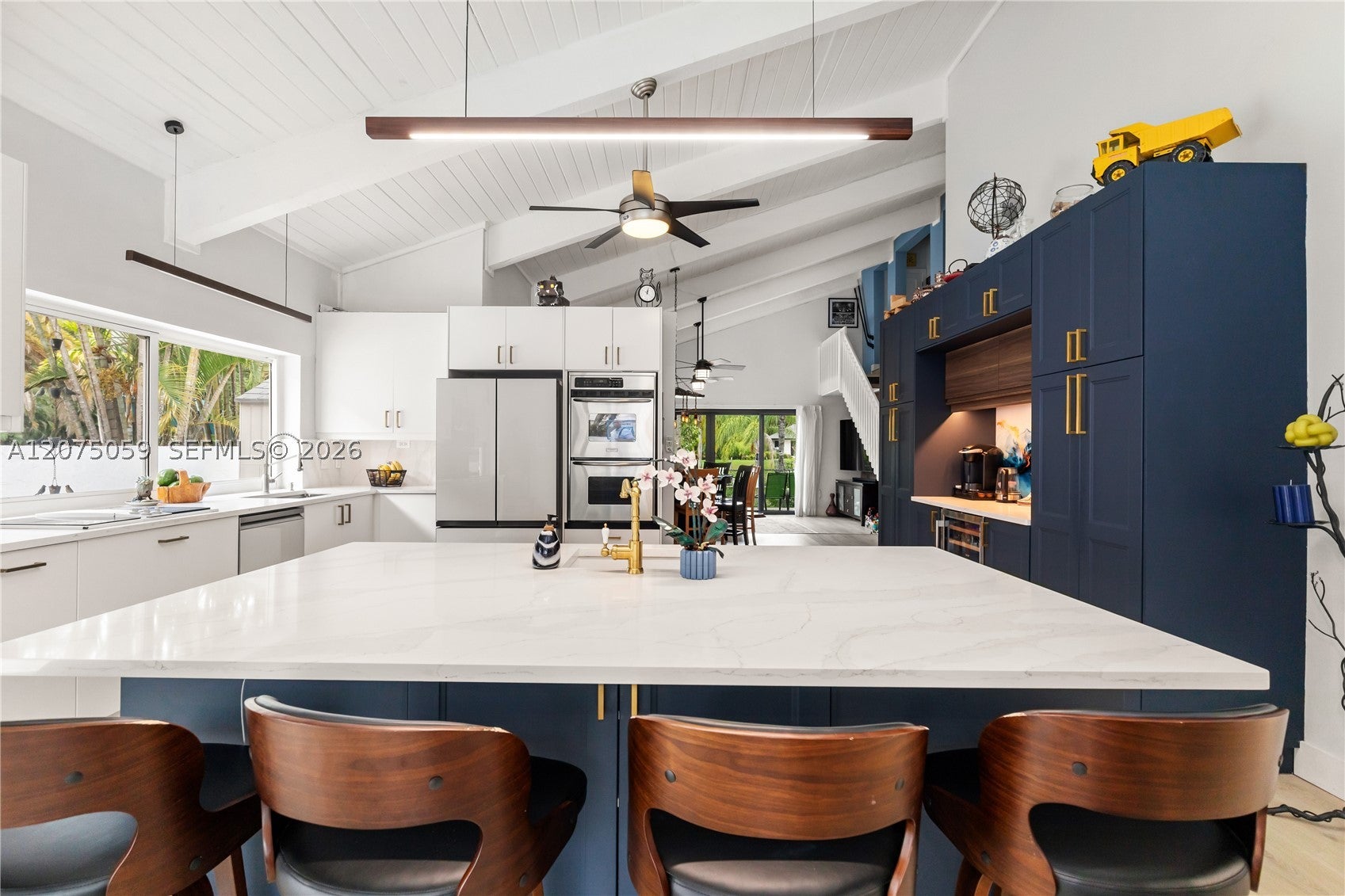 801 Mockingbird Ln