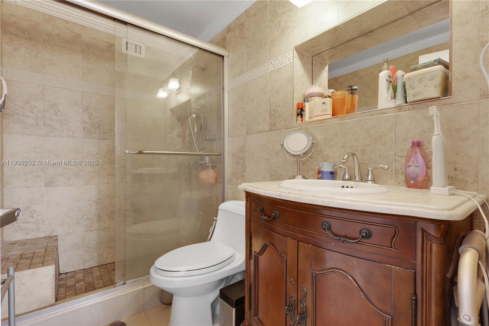 FOUR AMBASSADORS CONDO PH - Residential Lease