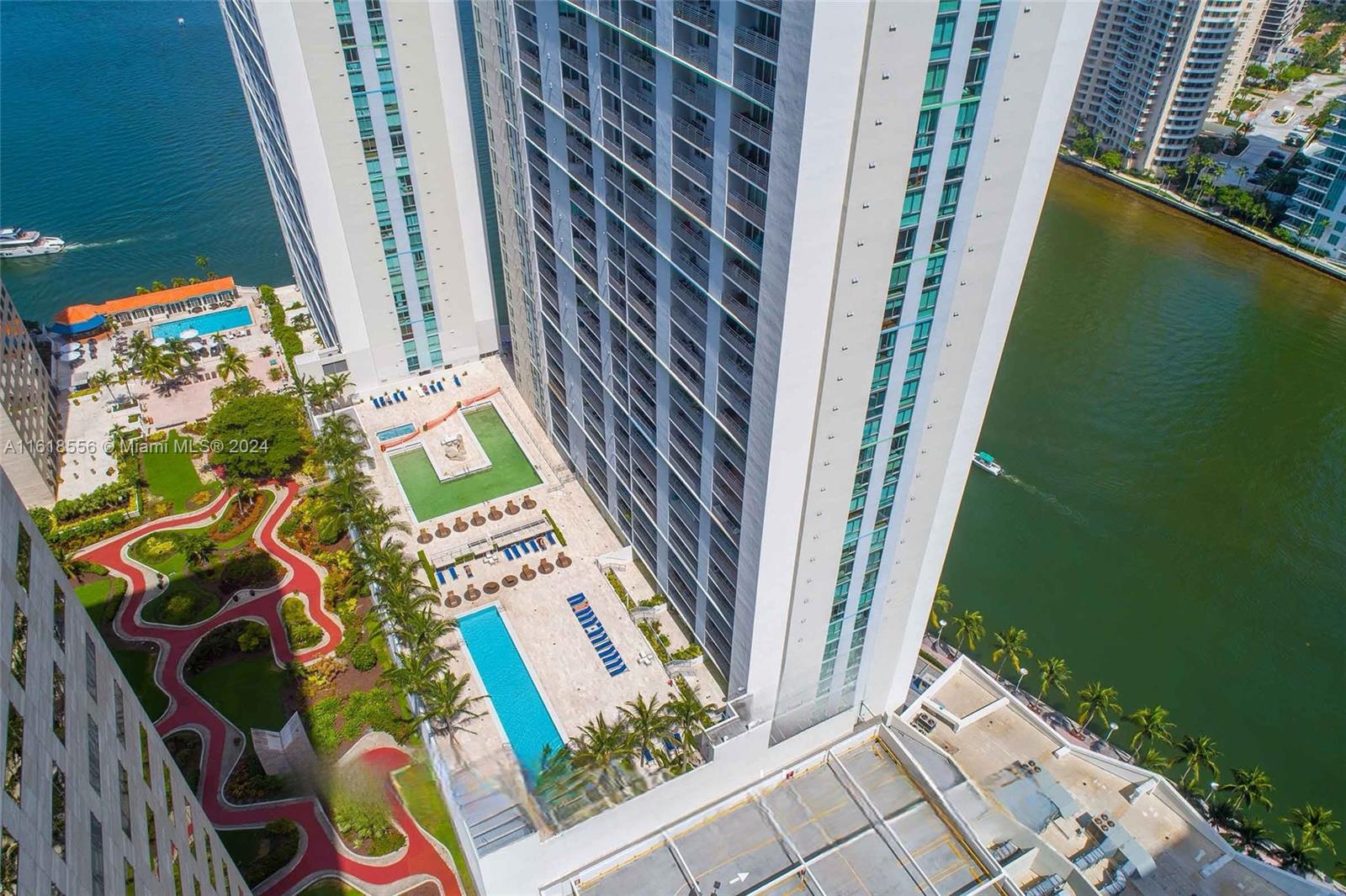 Experience luxury living in this stunning One Miami studio, boasting unparalleled views of the water and Downtown Miami. This is the only studio available with such breathtaking scenery. The building offers an array of first-class amenities, including 24-hour security and concierge services, 24-hour valet parking, a state-of-the-art fitness center and sauna rooms, resort-style and lap pools, a hot tub, a fully equipped business center, access-controlled garage parking, on-site restaurants, and a convenient store located in the west tower.
The unit itself features a granite countertop with stainless steel appliances, a washer, and a dryer. This is the best-priced studio in the building. Currently rented until October 2024, don't miss this rare opportunity!
