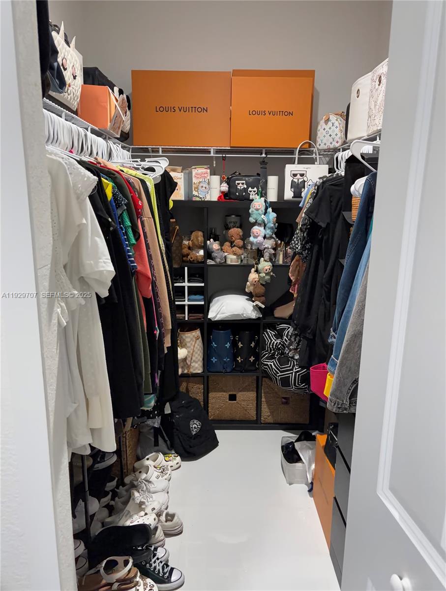 Century Oasis - Residential