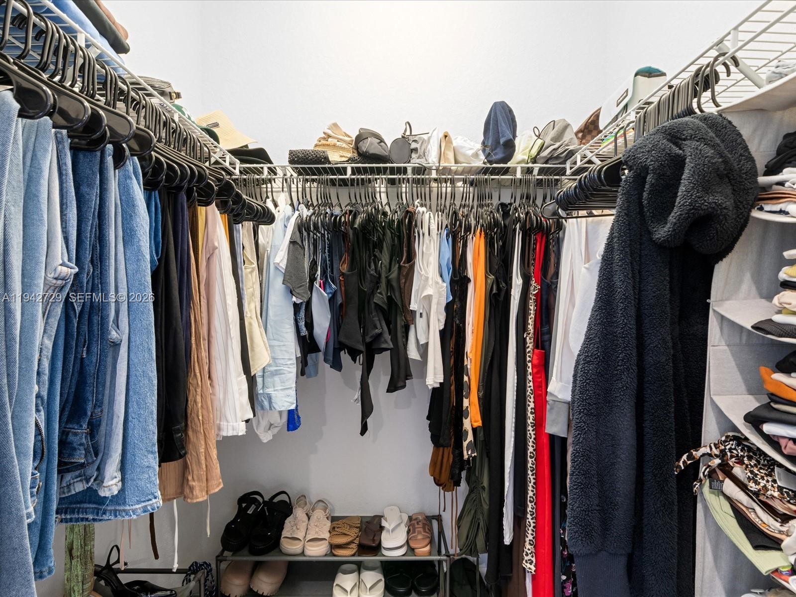 VIA VENTURA NEIGHBORHOOD - Residential