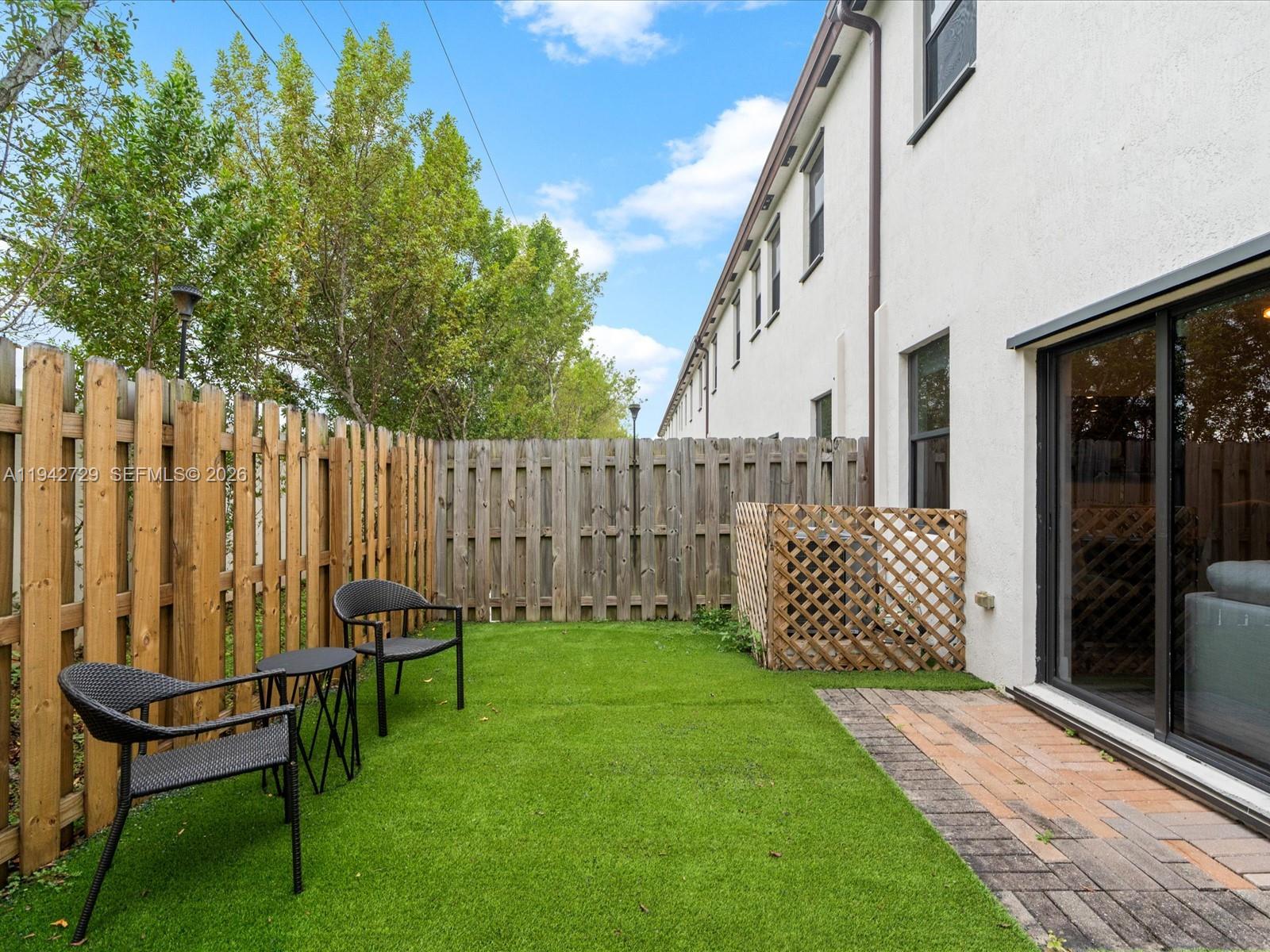 VIA VENTURA NEIGHBORHOOD - Residential