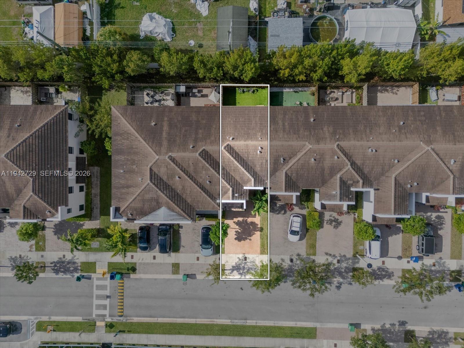 VIA VENTURA NEIGHBORHOOD - Residential