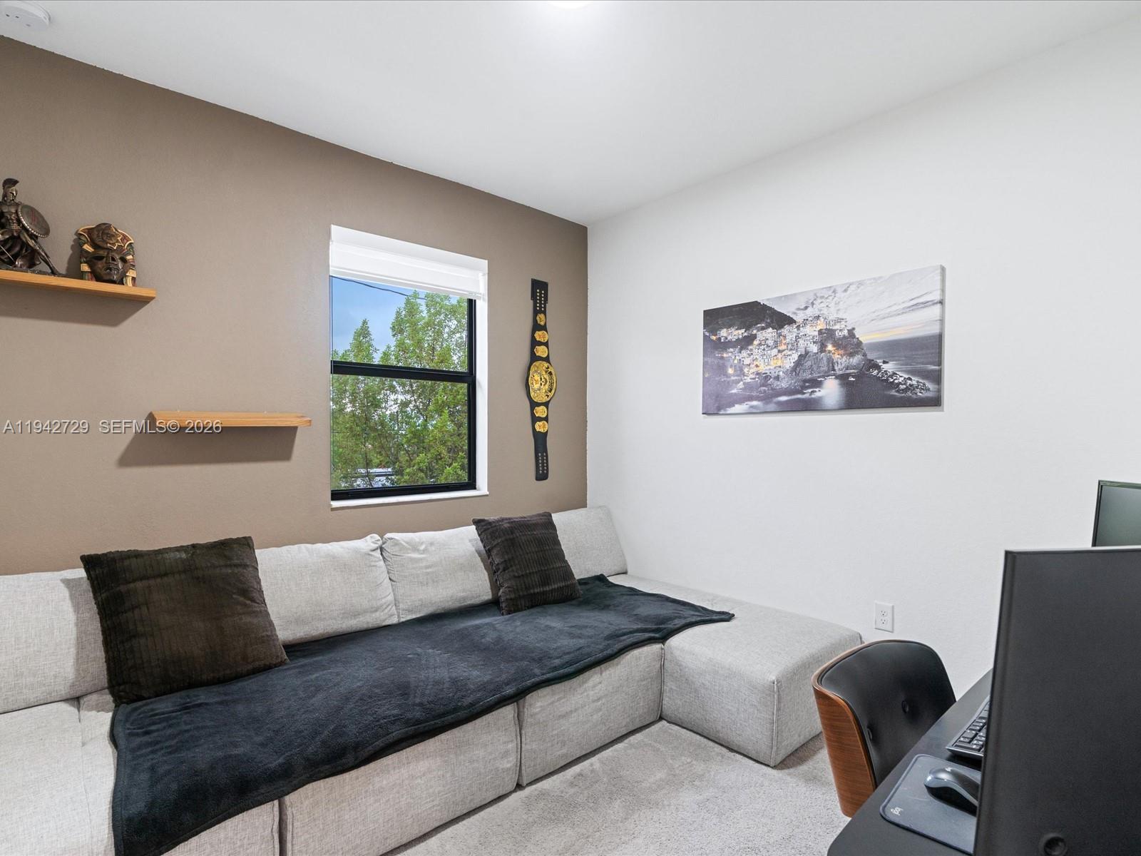 VIA VENTURA NEIGHBORHOOD - Residential