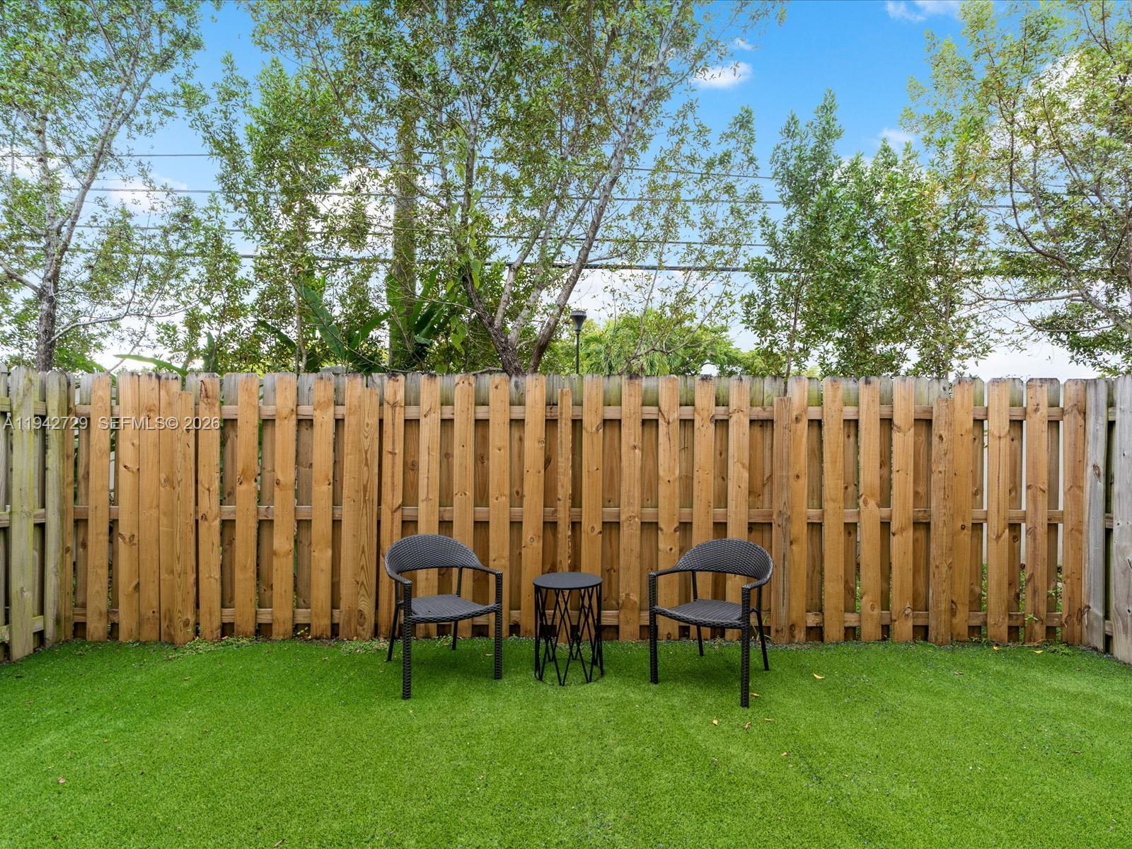 VIA VENTURA NEIGHBORHOOD - Residential