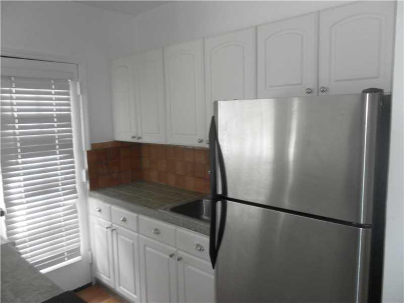 LINCOLN PLACE CONDO - Residential Lease