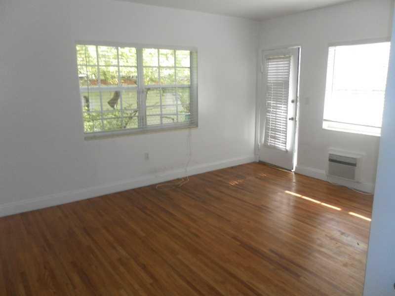 LINCOLN PLACE CONDO - Residential Lease