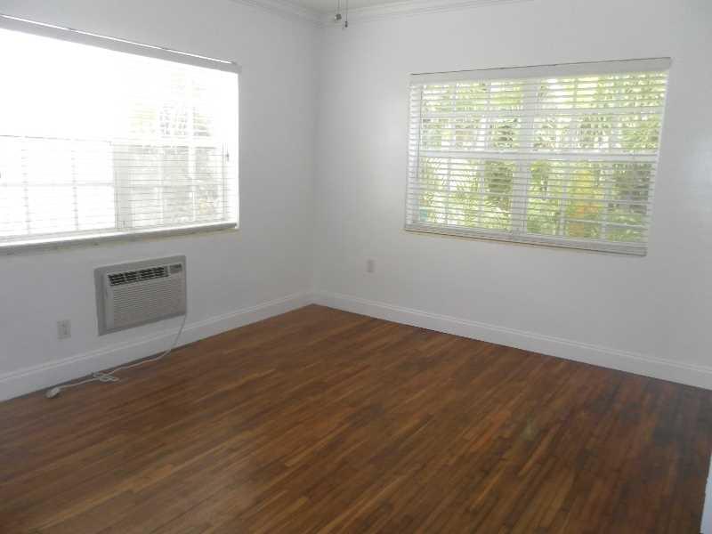 LINCOLN PLACE CONDO - Residential Lease