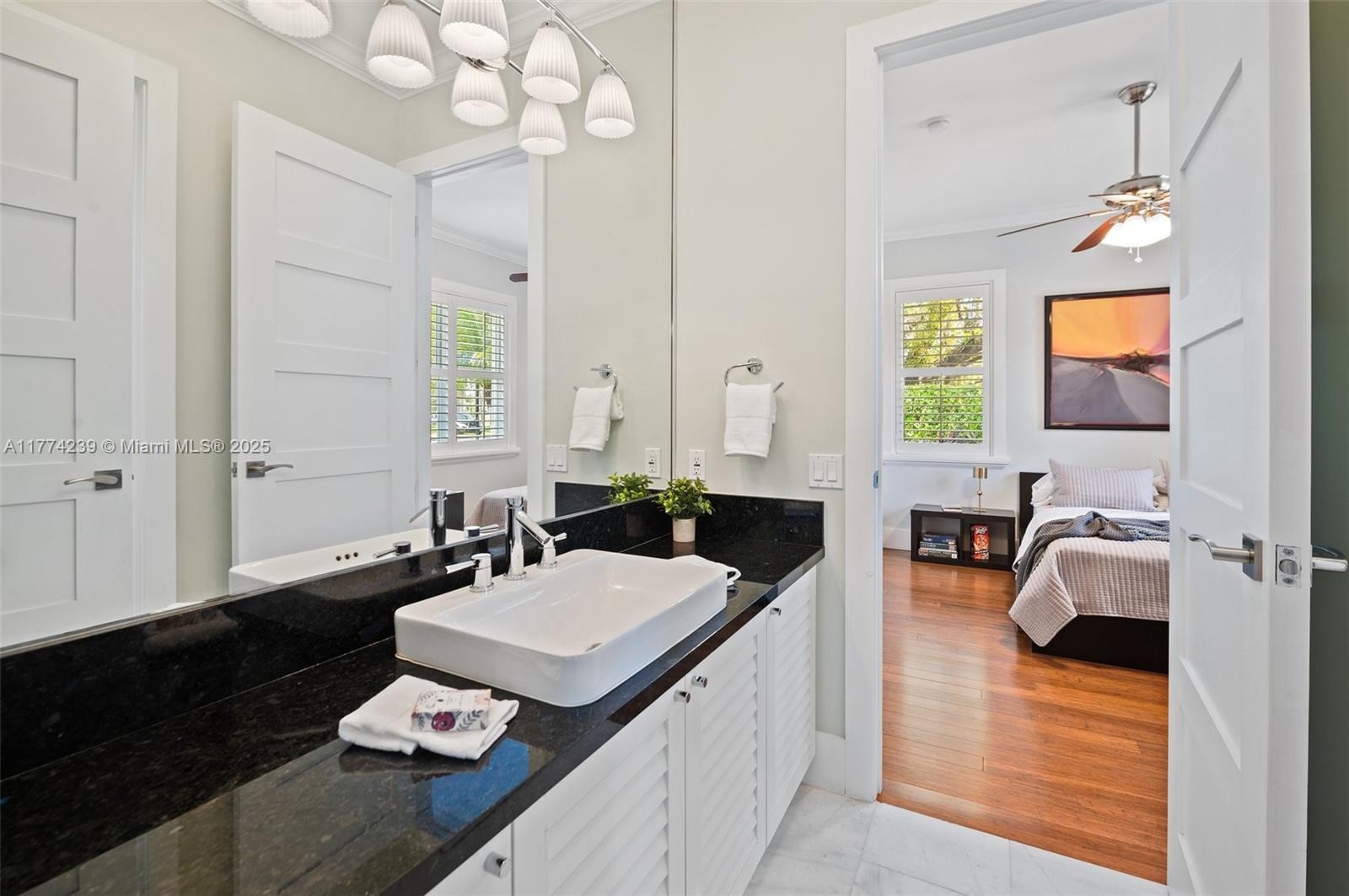 VICTORIA VILLAS - Residential