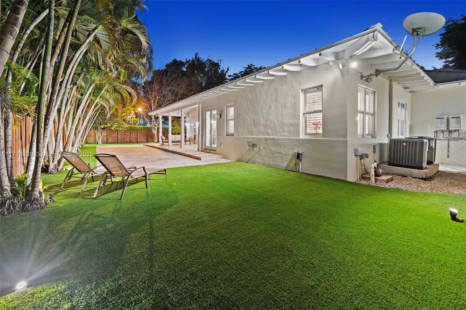 VICTORIA VILLAS - Residential