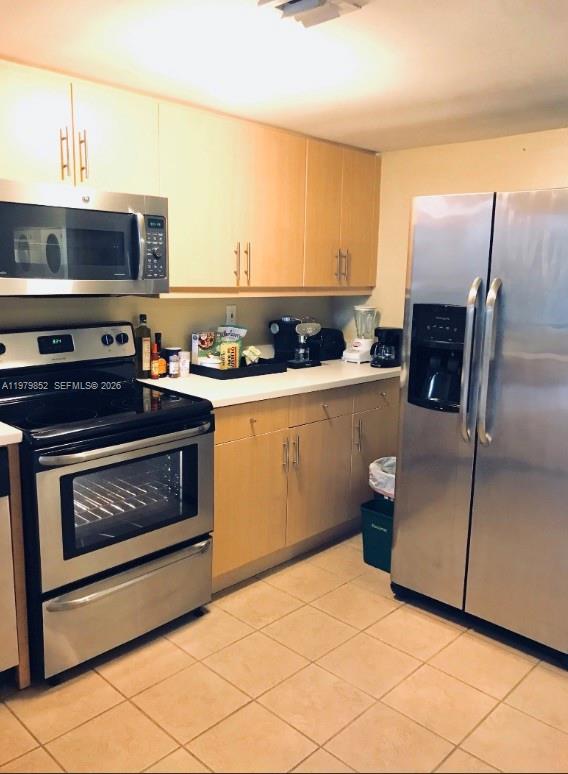 THE MUTINY CONDO - Residential Lease