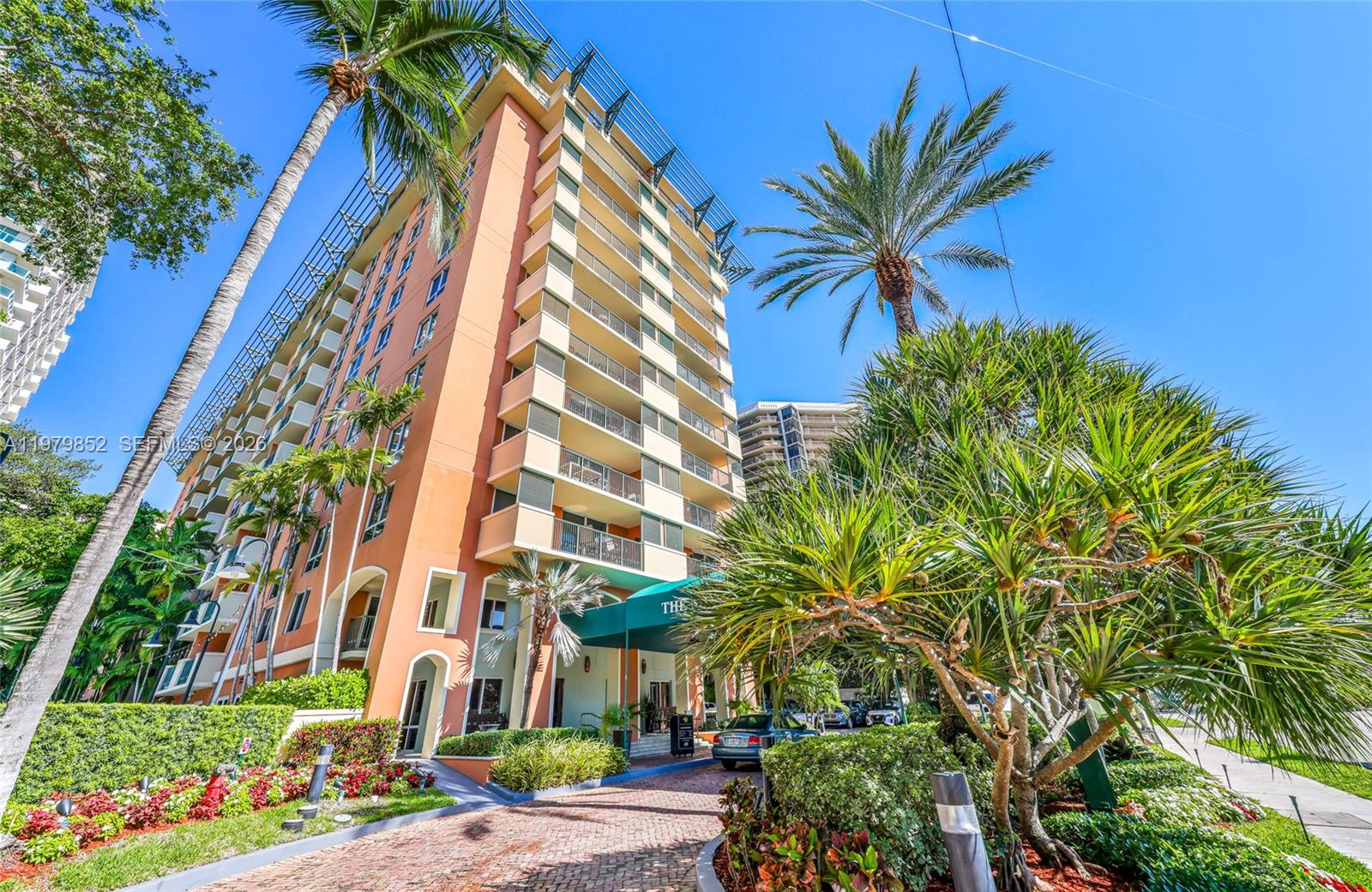 2951 S Bayshore Dr 215