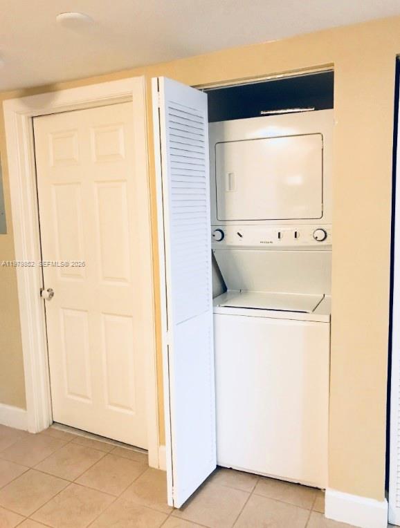 THE MUTINY CONDO - Residential Lease