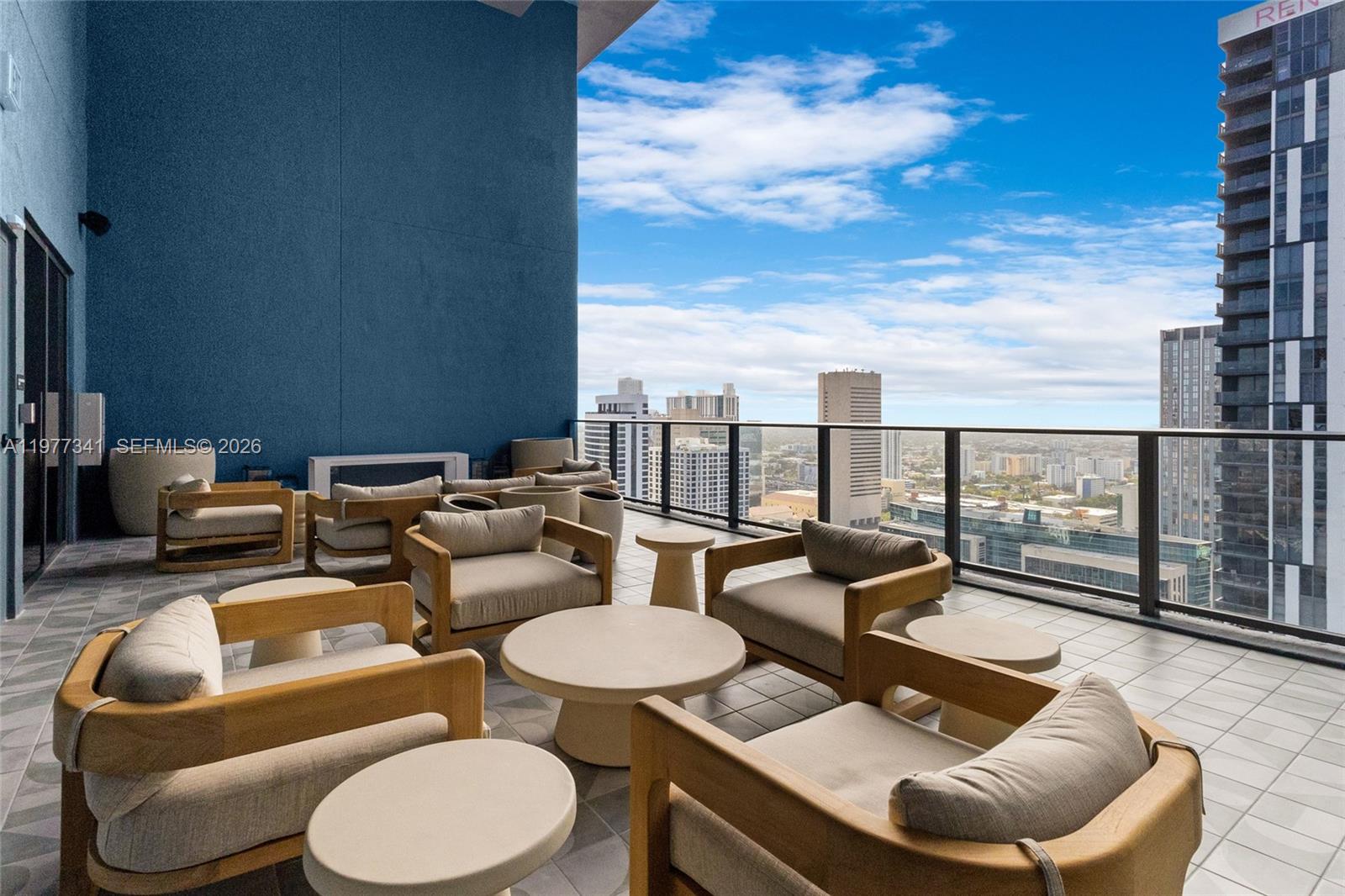 501 First Residence - Residential