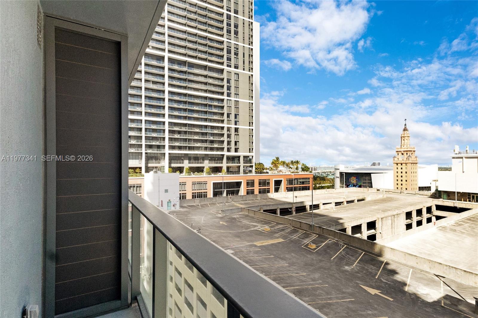 501 First Residence - Residential