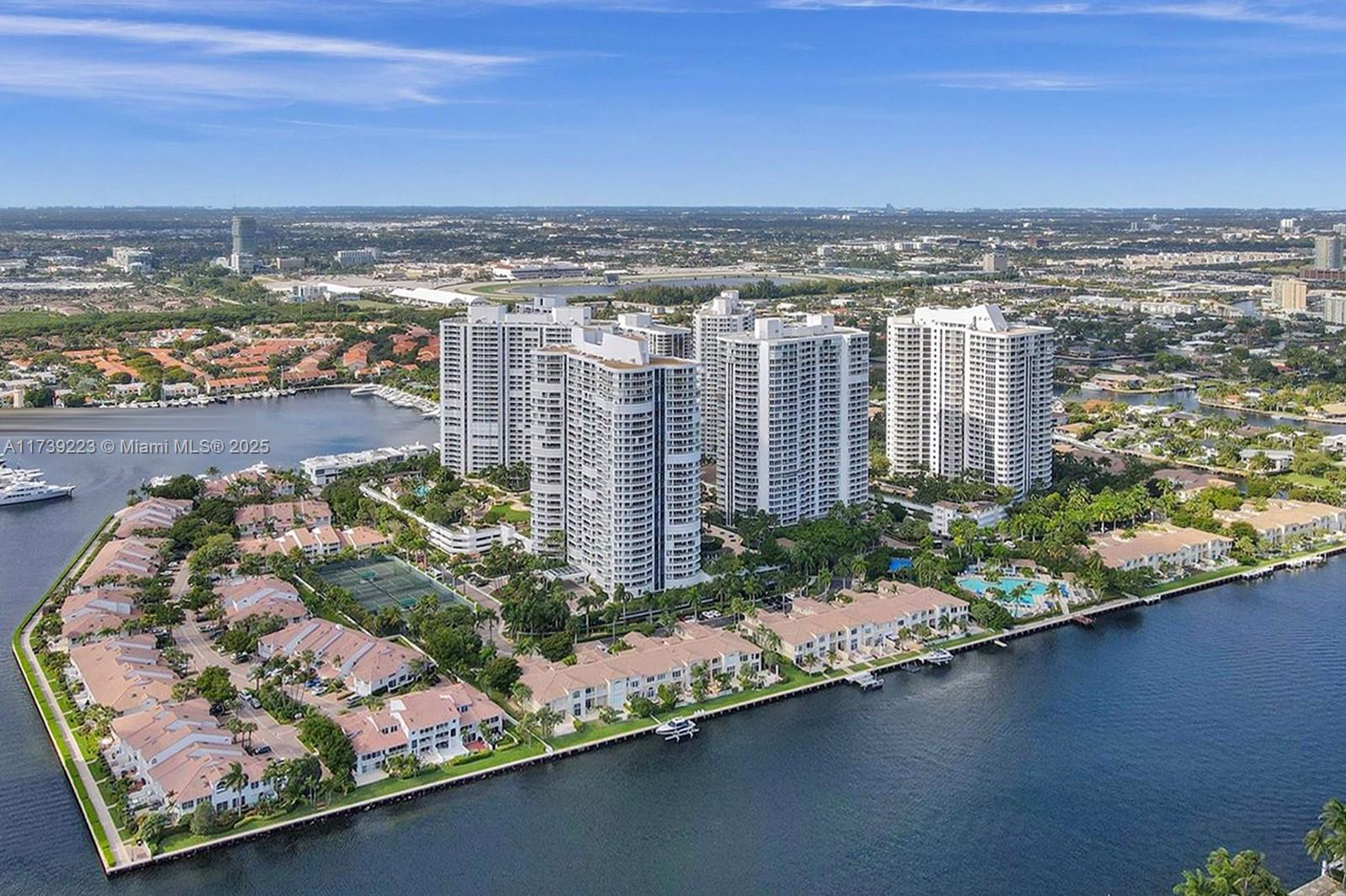 NORTH TOWER AT THE POINT - Residential