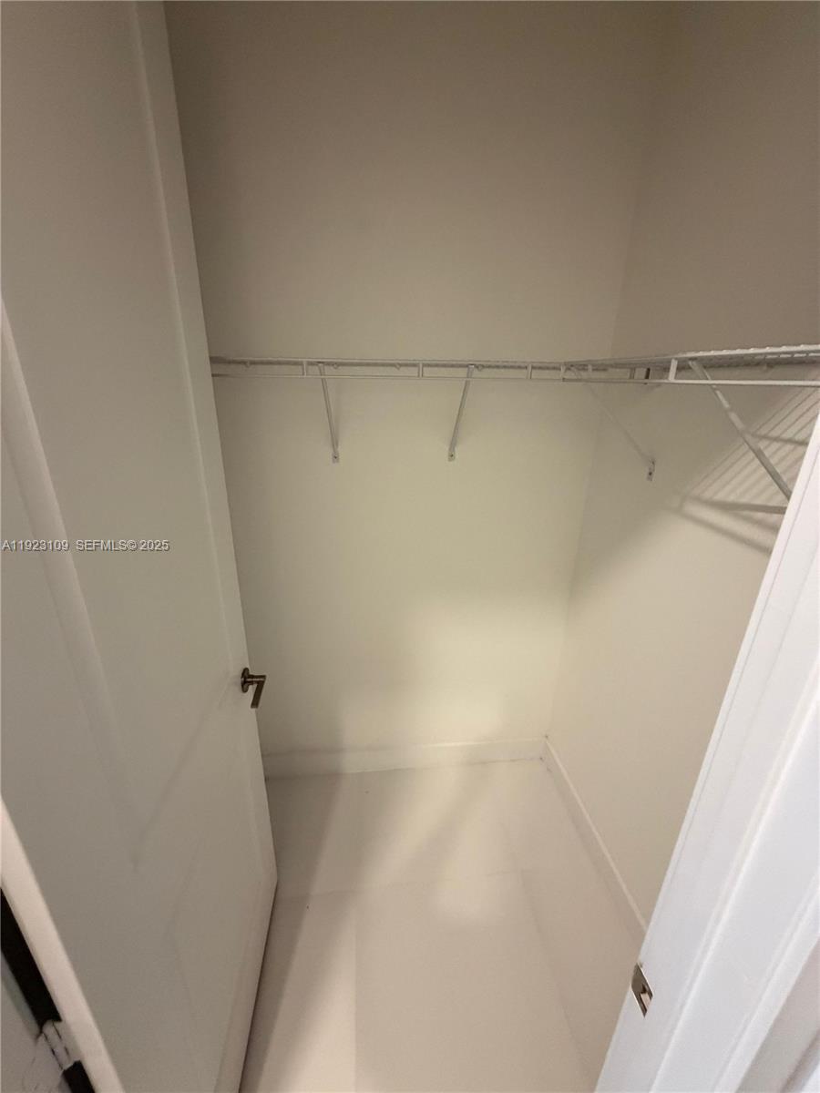 TUSCAN ISLES - Residential Lease