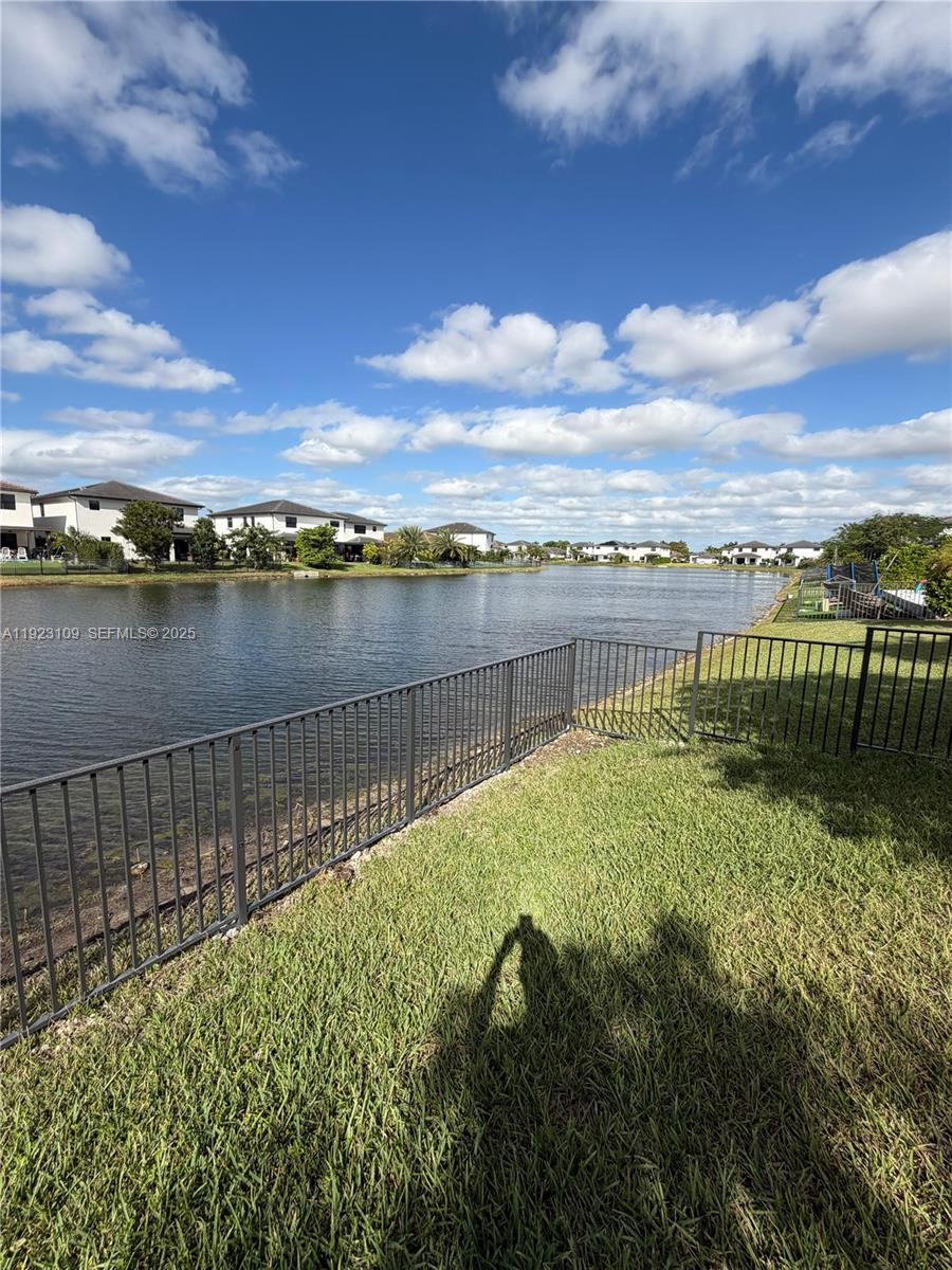 TUSCAN ISLES - Residential Lease