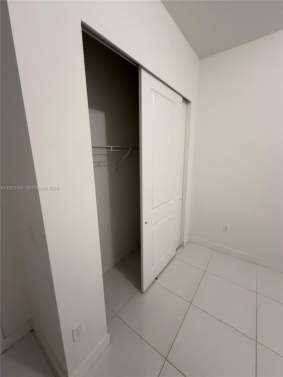 TUSCAN ISLES - Residential Lease