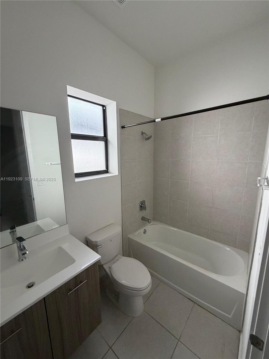 TUSCAN ISLES - Residential Lease