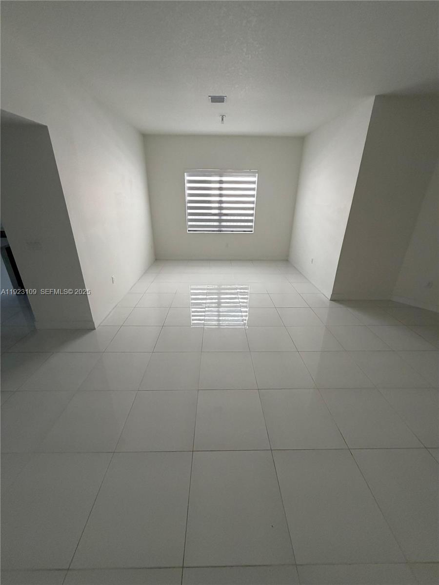 TUSCAN ISLES - Residential Lease