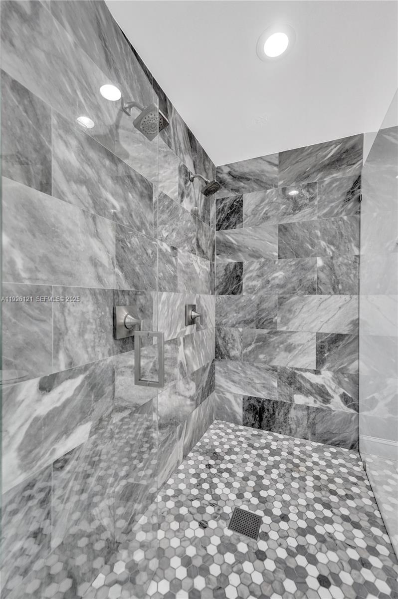 FOREST RIDGE - Residential