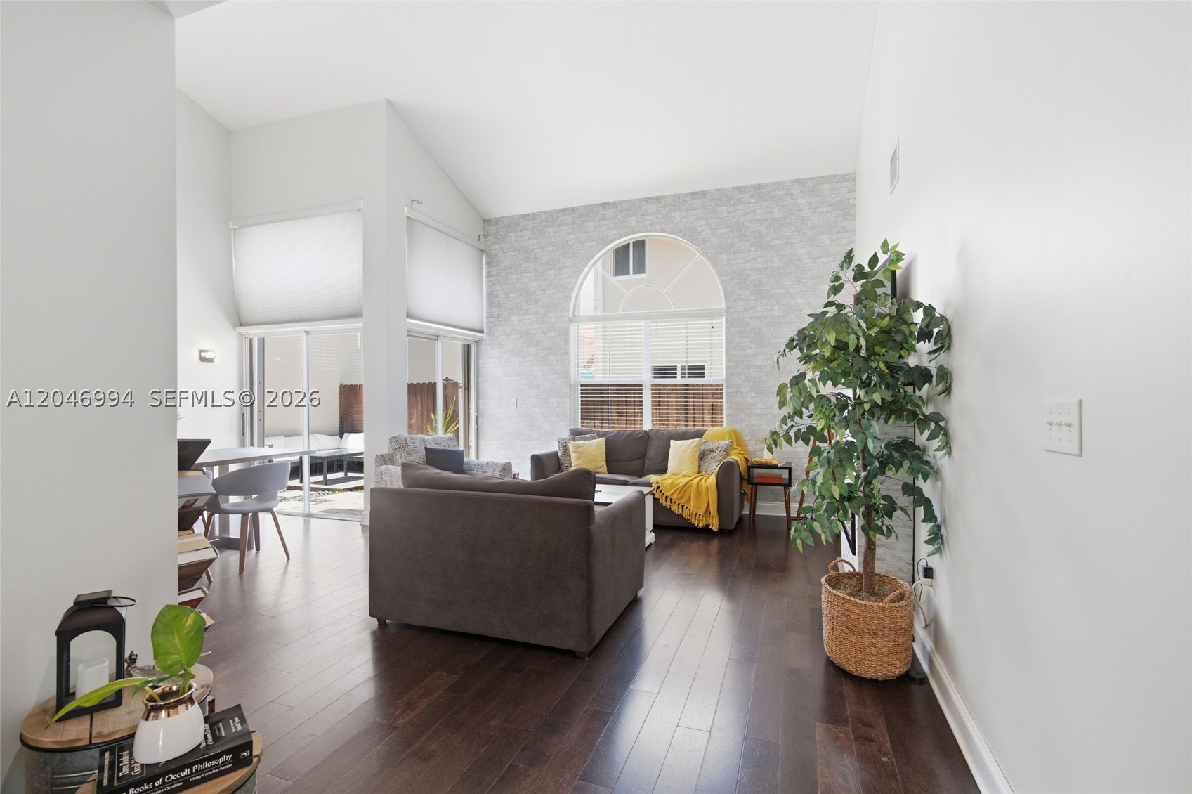 3715 Valais Dr
