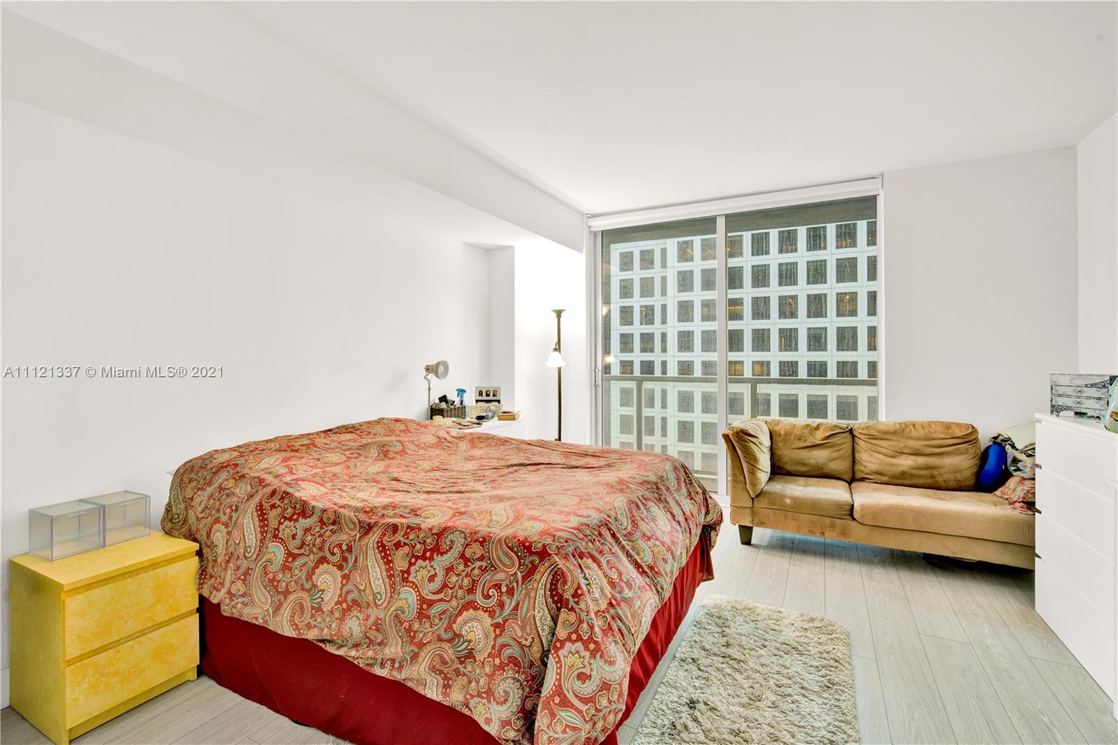 500 BRICKELL EAST CONDO - Residential
