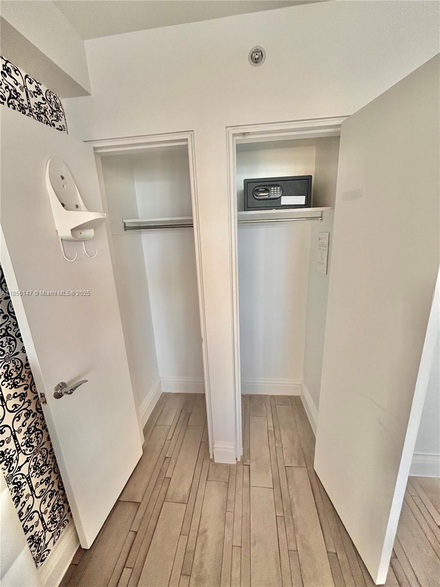 1100 WEST CONDO - Residential Lease