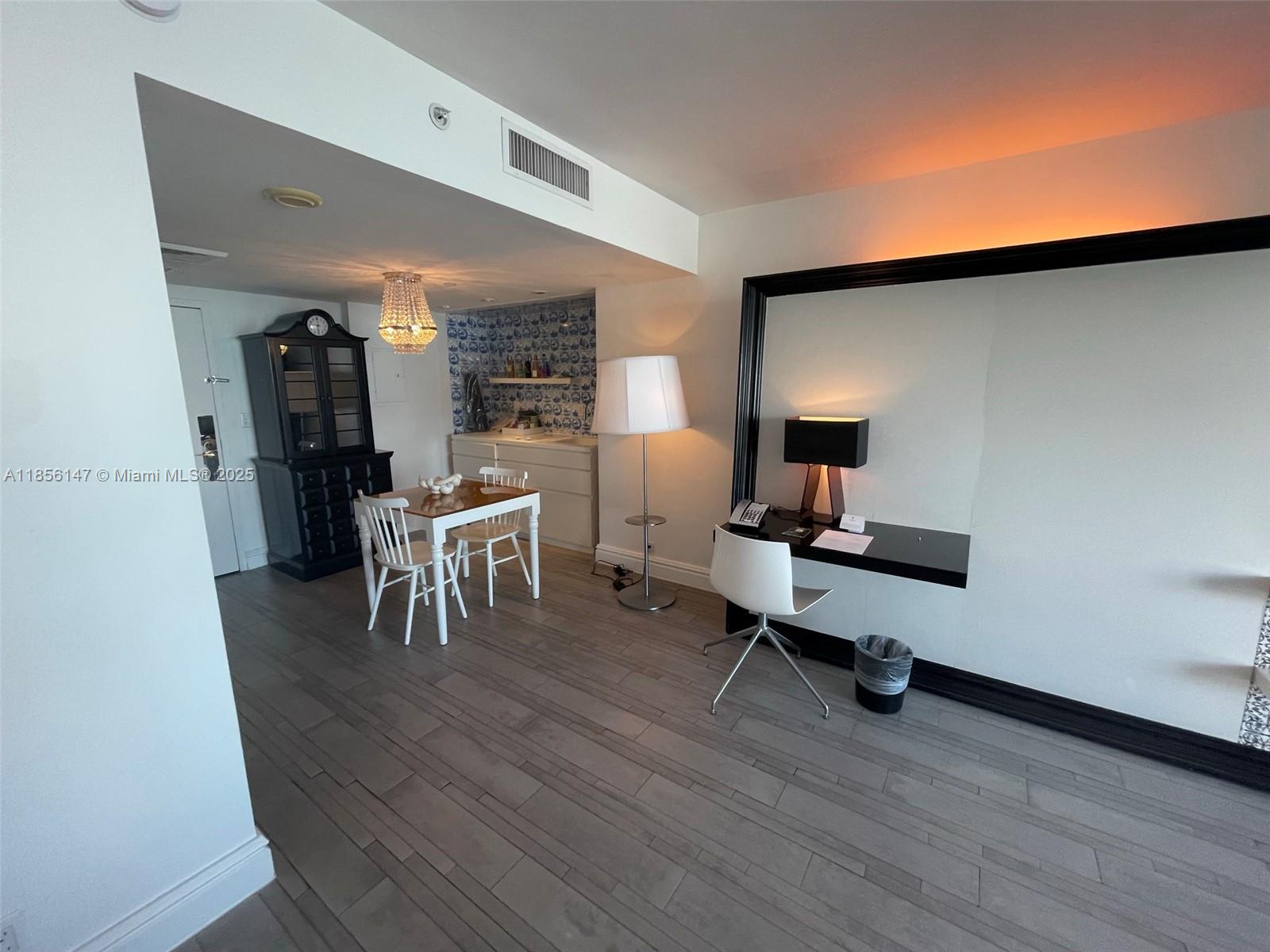 1100 WEST CONDO - Residential Lease